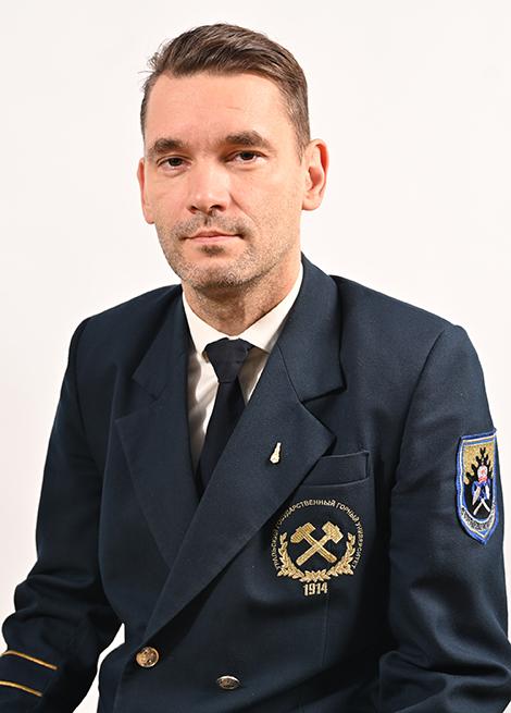 Симисинов Денис Иванович